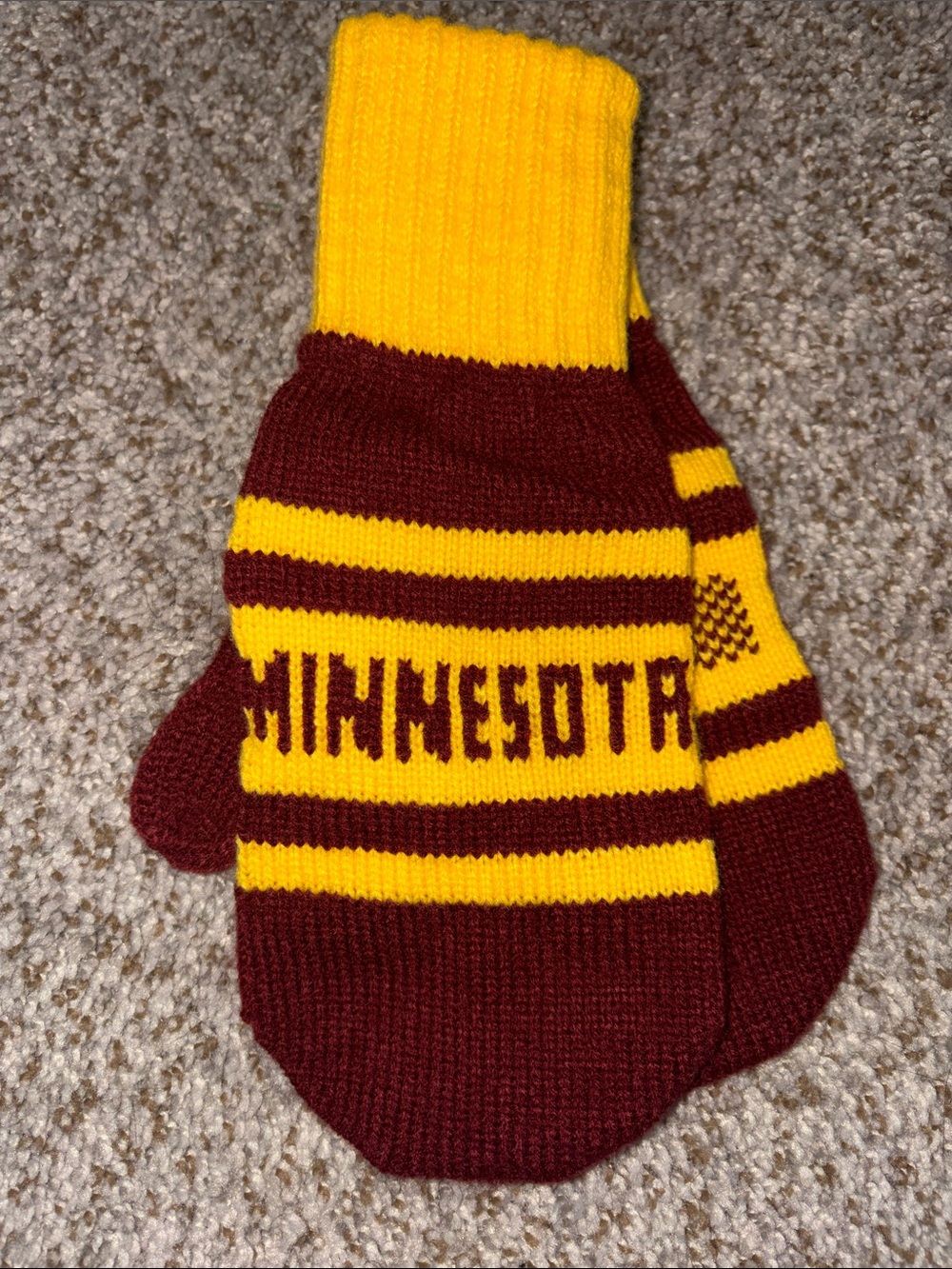 Minnesota Knit Mittens in Maroon and Gold